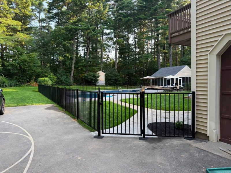 Fencing Enclosures services in Derry, Massachusetts