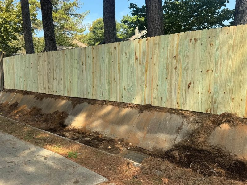 Deck & Fence Builder project in Derry
