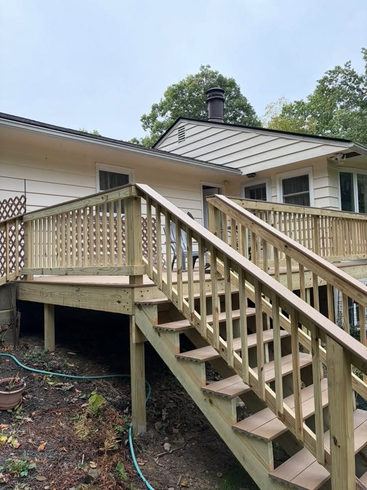 Deck & Fence Builder project in Derry